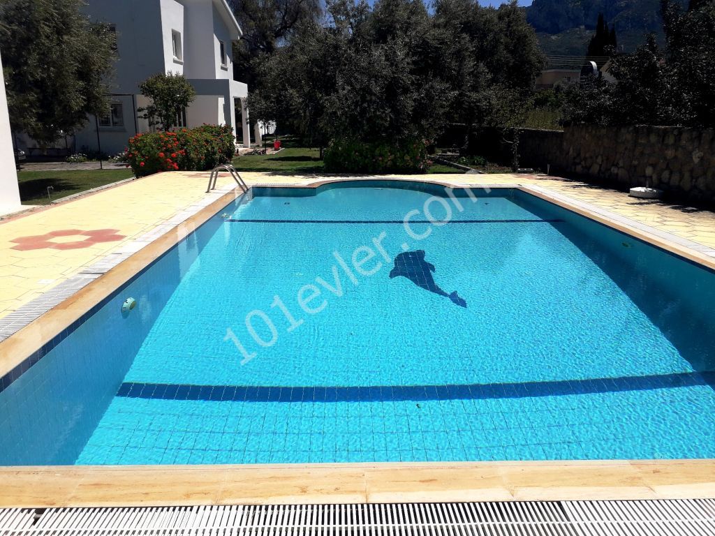 Three bedroom villa for short term rent 