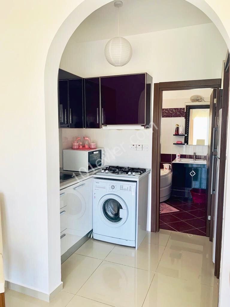 Laptada ful eşyalı satılık daire 