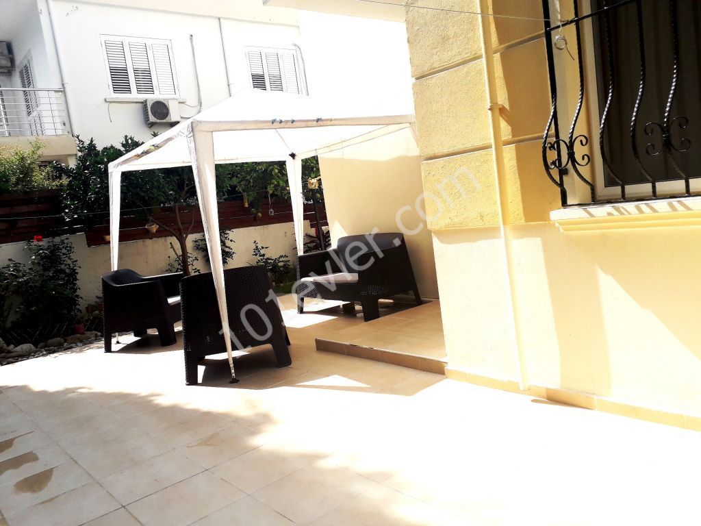 Flat For Sale in Yukarı Girne, Kyrenia