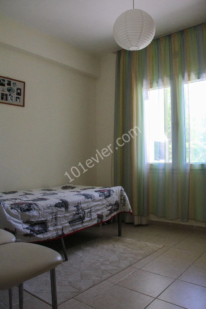 Three bedroom resale apartment in Alsancak 