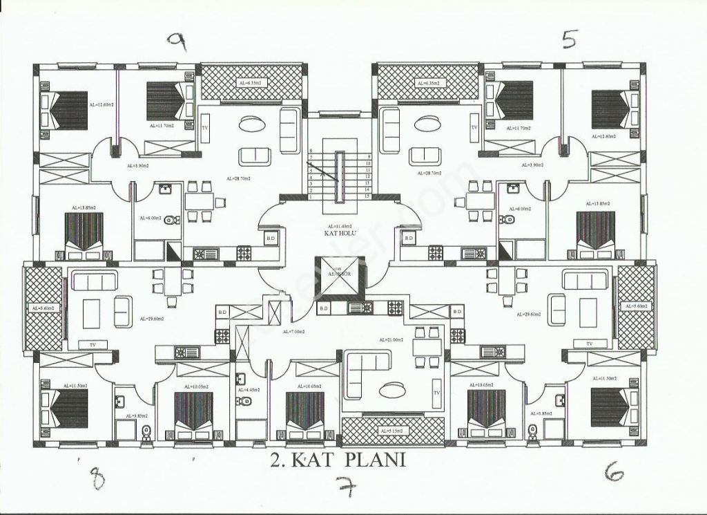 Girne merkezde satılık şömineli ve jakuzili penthouse  daire