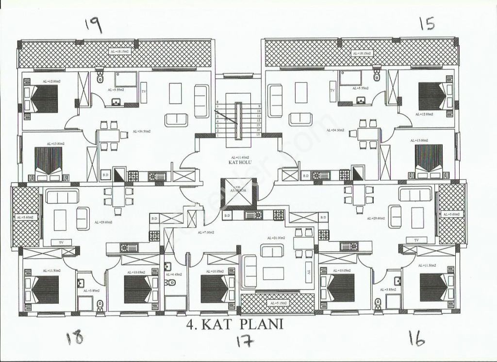 Girne merkezde satılık şömineli ve jakuzili penthouse  daire