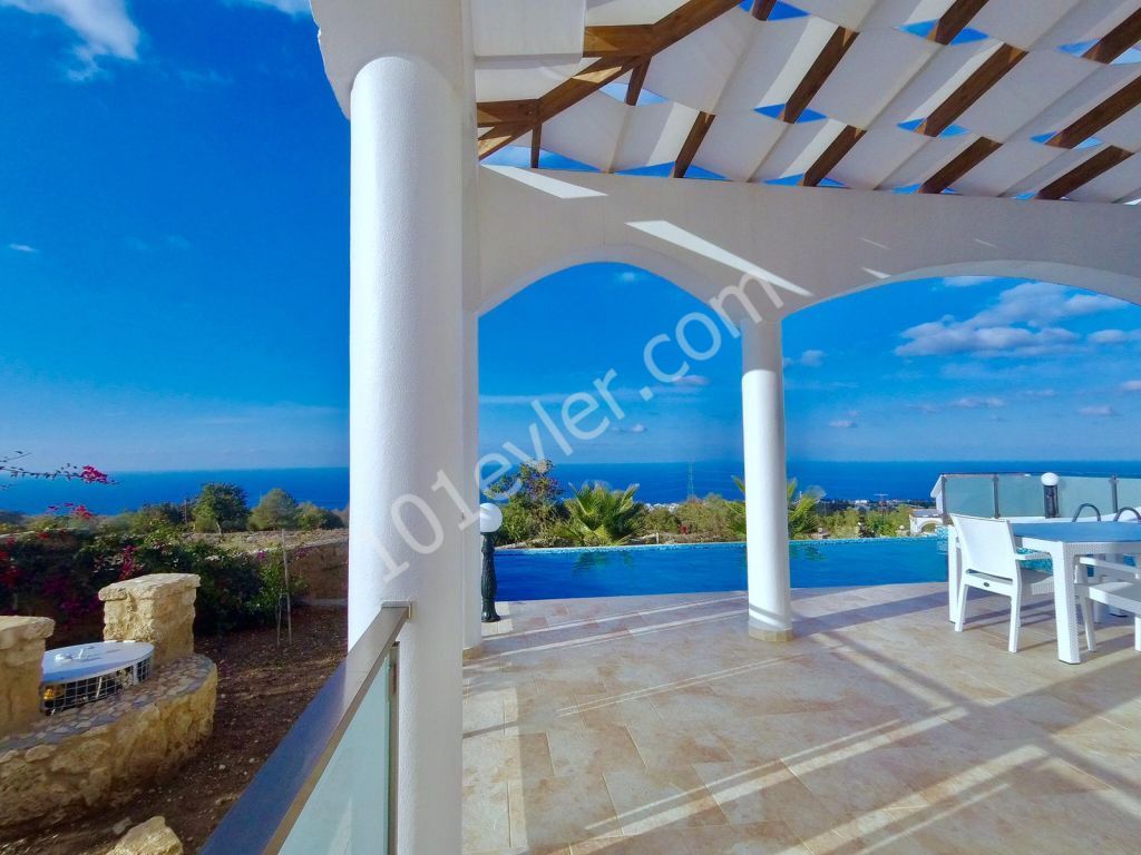 For sale 3 bed villas with amazinf sea views and fully furnished