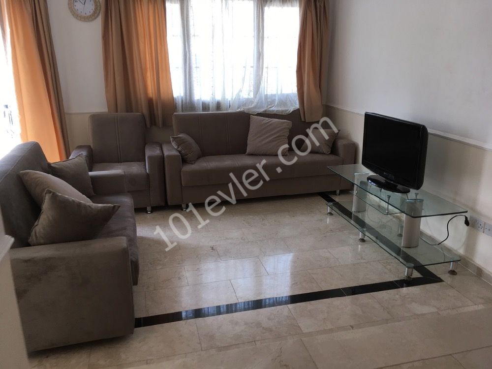 Girne merkezde temiz kiralık 3+1 daire