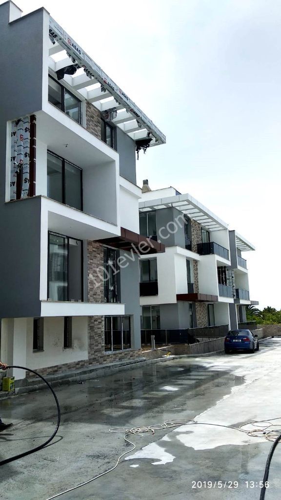 New ready to move apartments in Lapta  