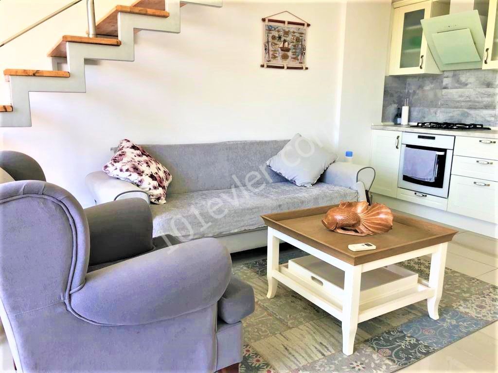 Denize sıfır  satılık geniş 2+1 townhouse