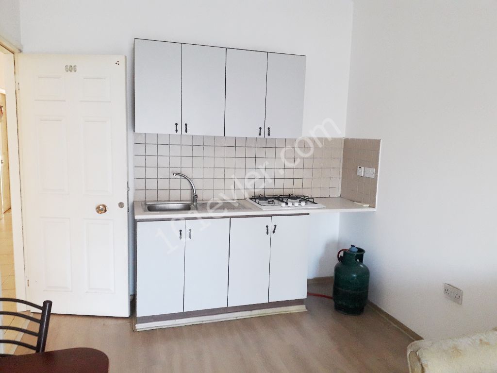 2+1 apartment for rent in Girne city center