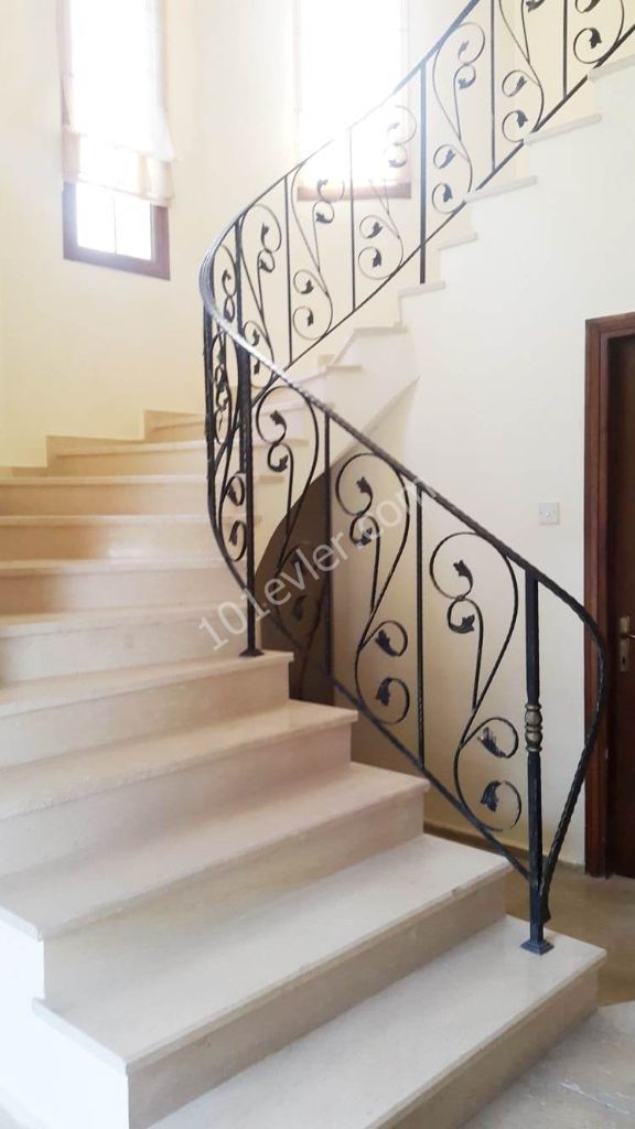 Esentepede lux bir villa uzun vadeli kiralık 