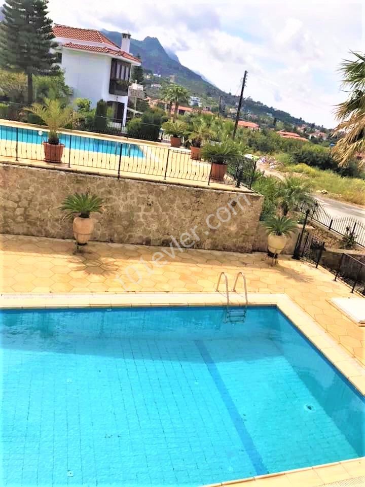 Bellapaiste satılık 3+1 özel havuzlu villa