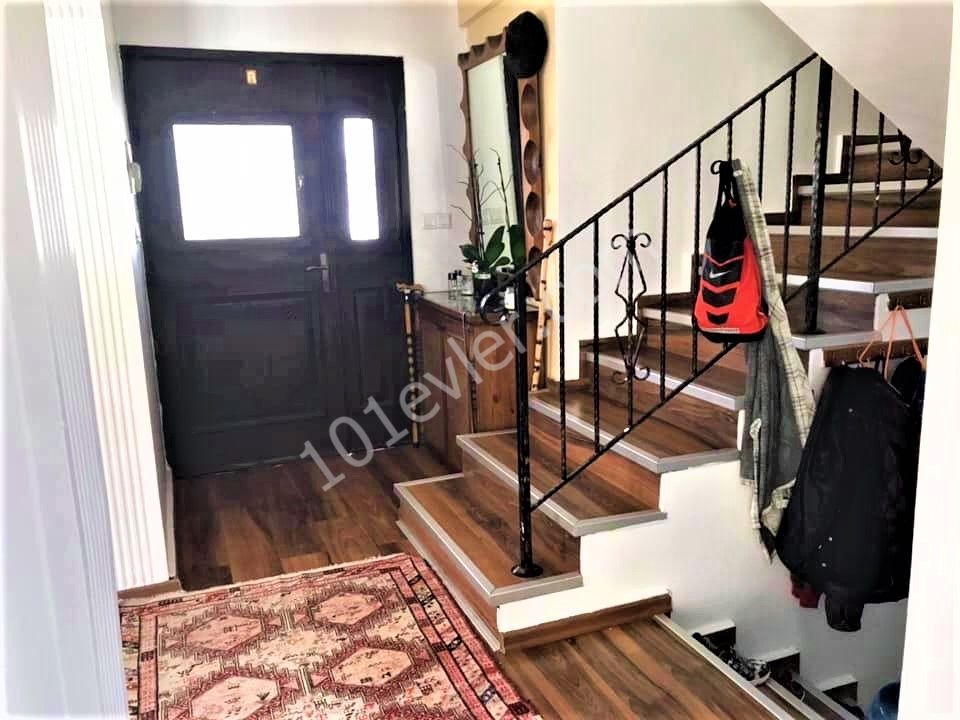 Bellapaiste satılık 3+1 özel havuzlu villa