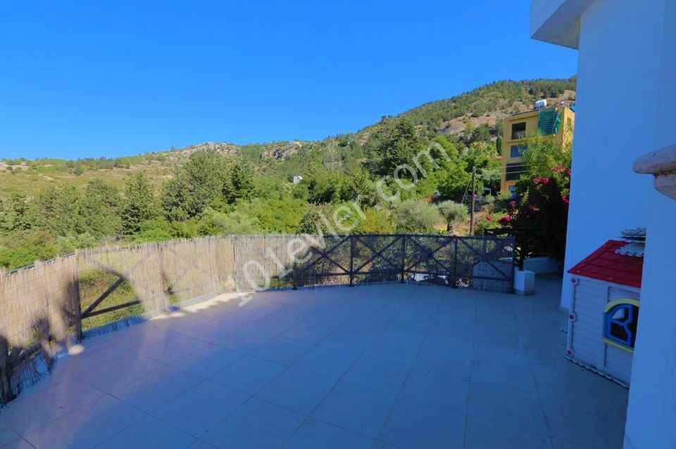  MAGNIFICENT TRIPLEX RESALE VILLA WİTH STUNNİNG VİEWS...