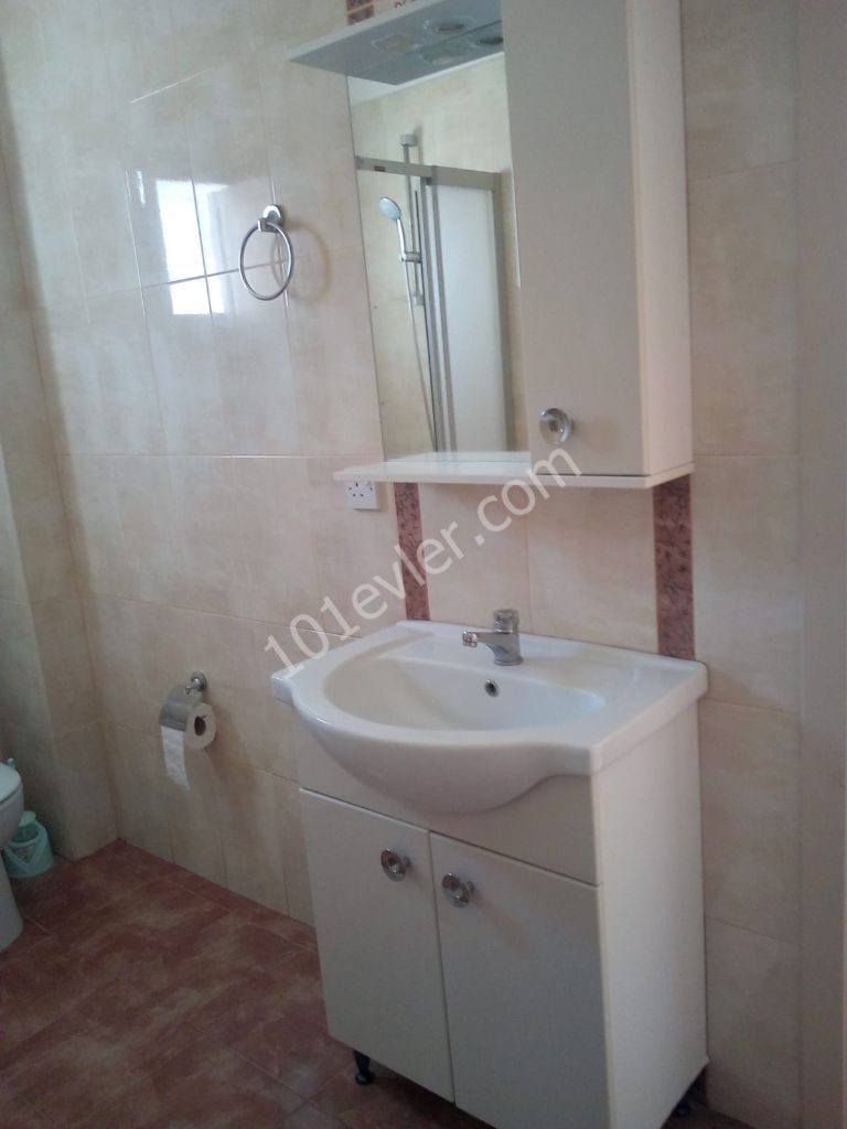 Girne merkezde 1+1 kiralık daire