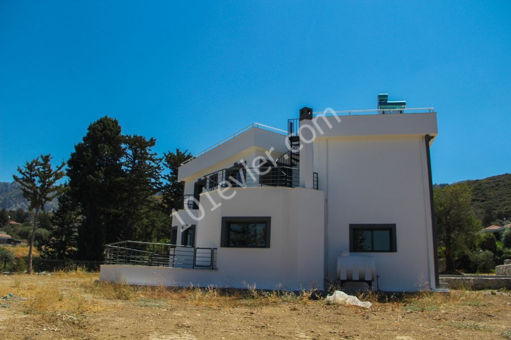 4 + 1 VILLAS FOR SALE IN KYRENIA ALSANCAK!!! ** 