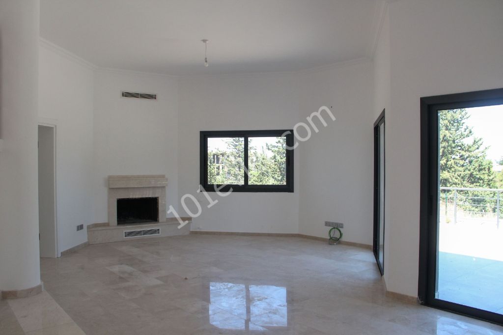 4+1 VILLA ZUM VERKAUF IN KYRENIA ALSANCAK!!! ** 