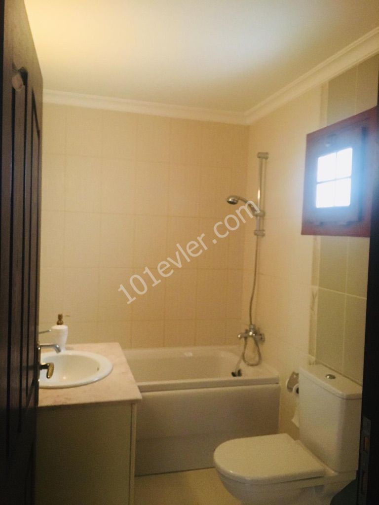 Girne merkezde satılık lux 3+1 daire