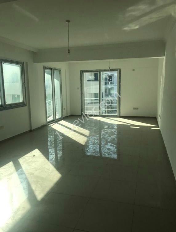 Girne merkezde satılık 3+1 lux daire