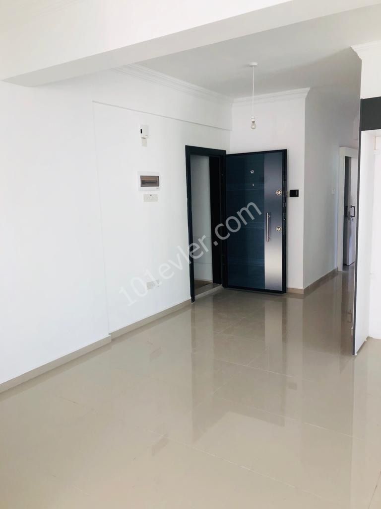 Girne merkezde satılık 3+1 lux daire