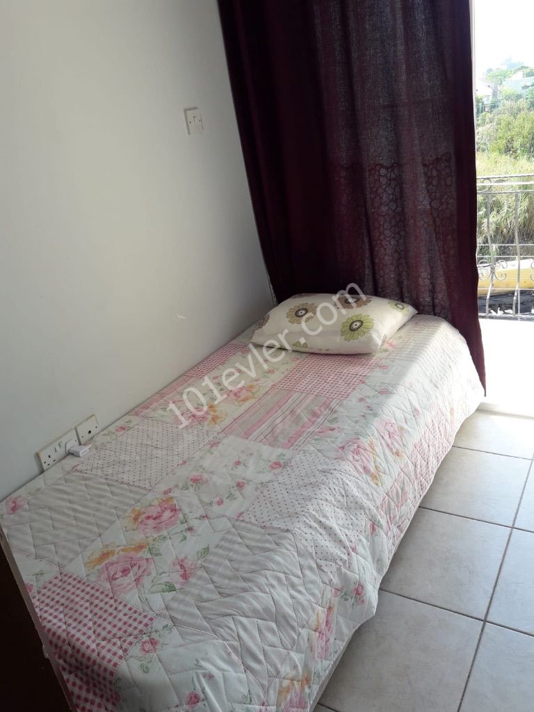 Girne/Alsancak bölgesinde satılık 2+1 daire 