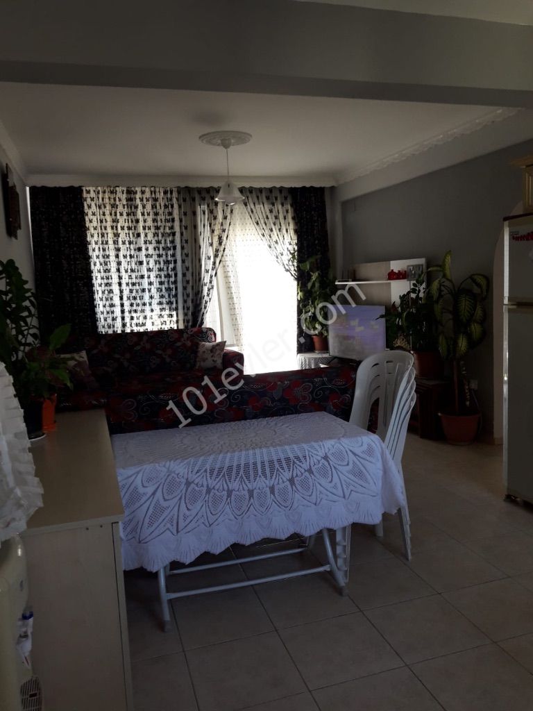 Girne/Alsancak bölgesinde satılık 2+1 daire 