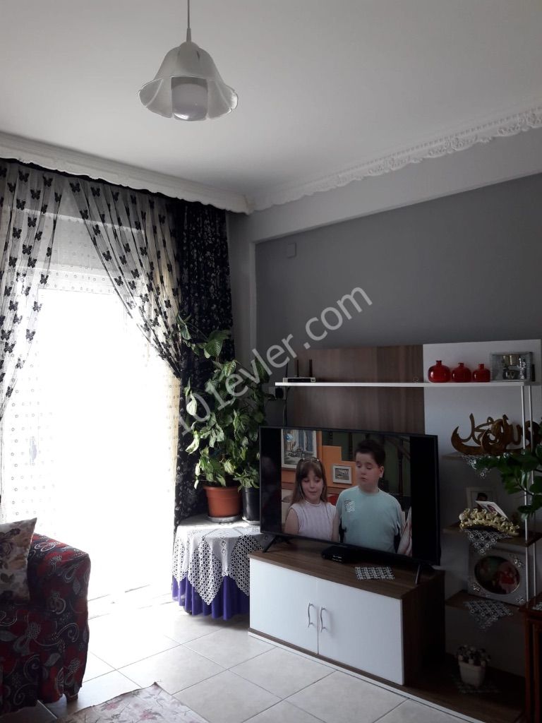 Girne/Alsancak bölgesinde satılık 2+1 daire 