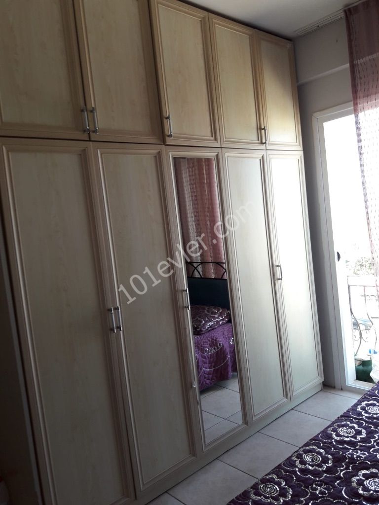 Girne/Alsancak bölgesinde satılık 2+1 daire 