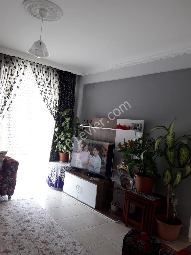 Girne/Alsancak bölgesinde satılık 2+1 daire 