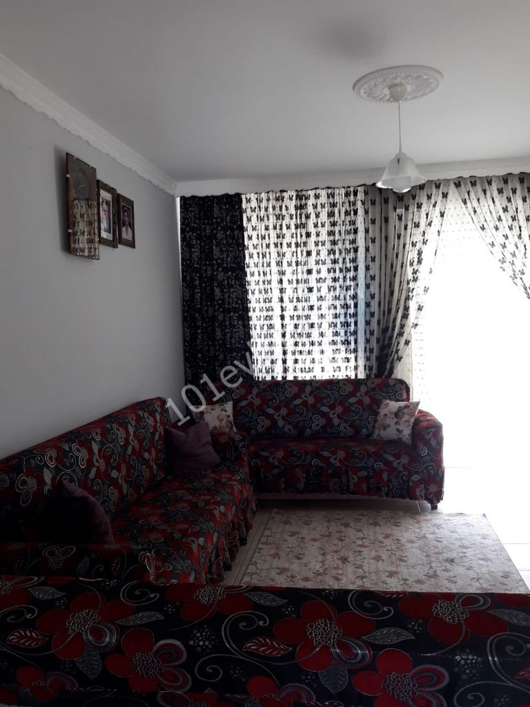 Girne/Alsancak bölgesinde satılık 2+1 daire 