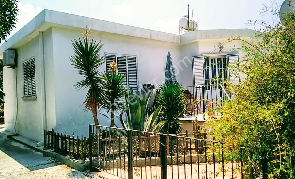 Einfamilienhaus Kaufen in Karşıyaka, Kyrenia