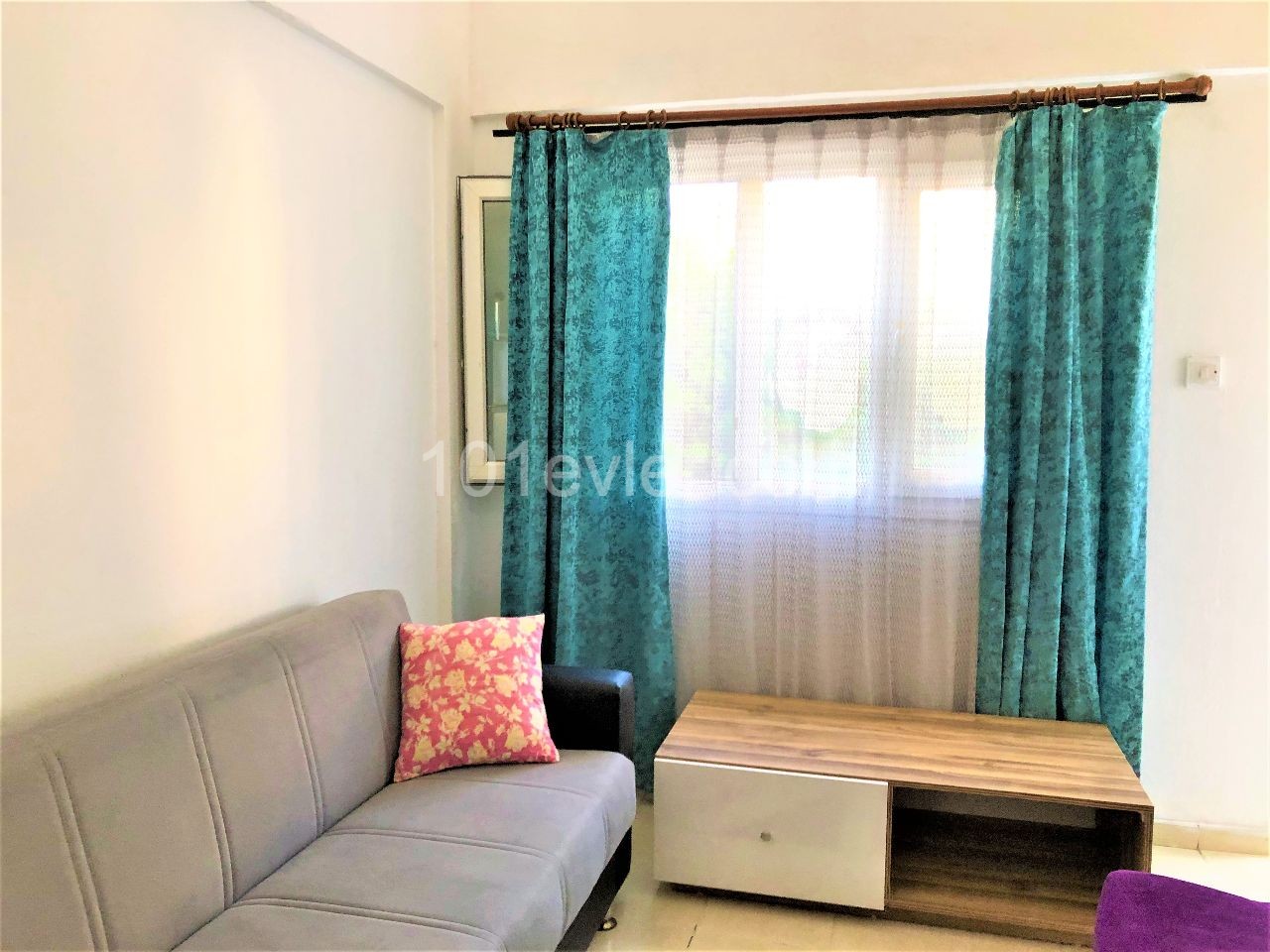 GAU'ye yürüme mesafesine kiralık 1+1 bungalow