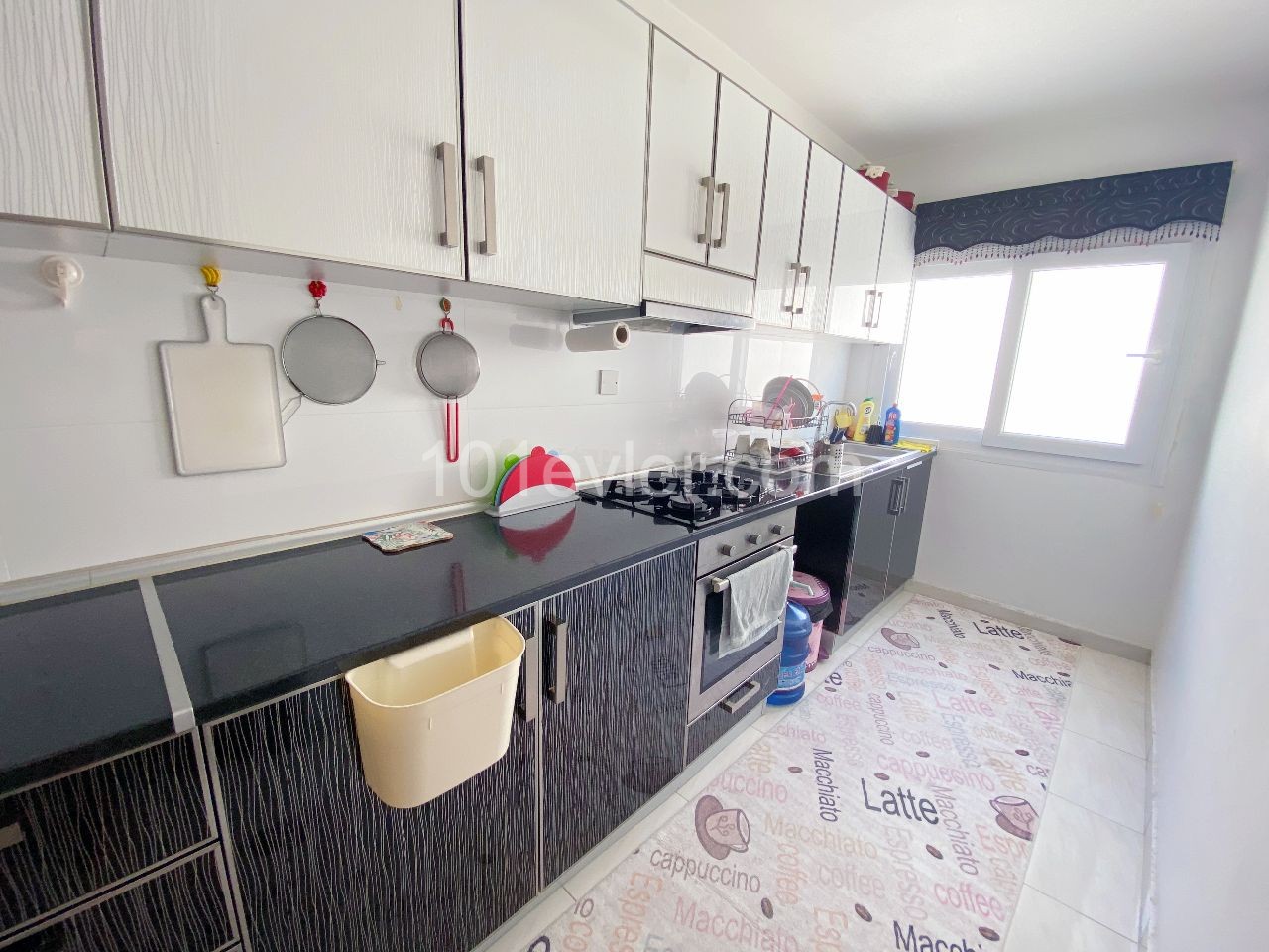 Flat To Rent in Girne Merkez, Kyrenia