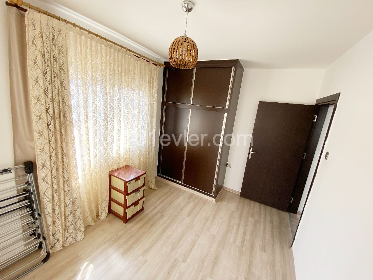 Flat To Rent in Girne Merkez, Kyrenia