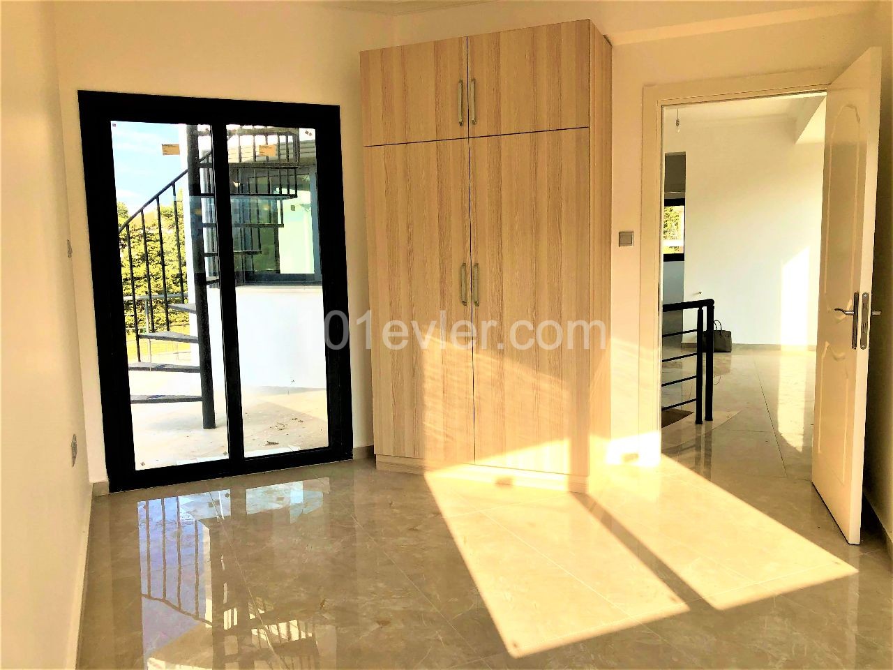 Villa in 1200m2 Grundstück zum Verkauf in Alsancak ** 