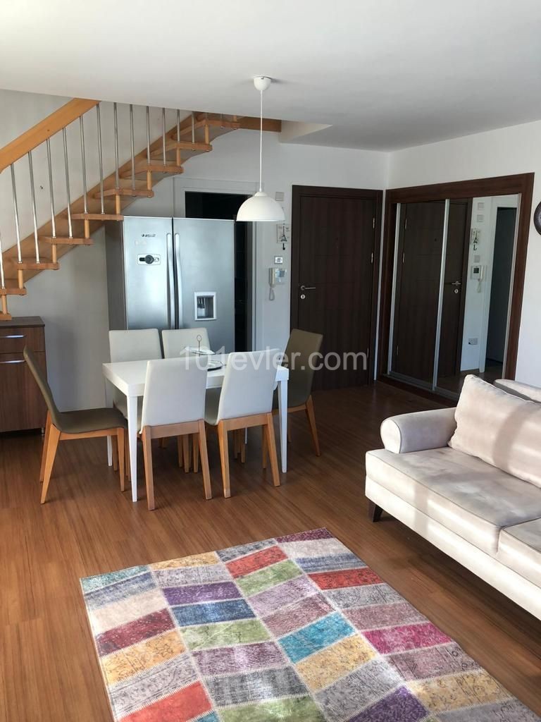 Girne merkezde kiralık dubleks 3+1 lüks daire