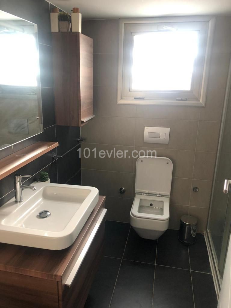 Girne merkezde kiralık dubleks 3+1 lüks daire