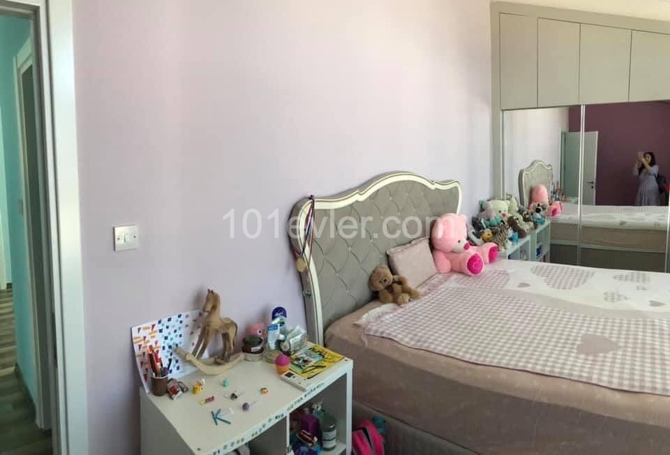 Kiralık temiz ve bakımlı özel havuzlu villa