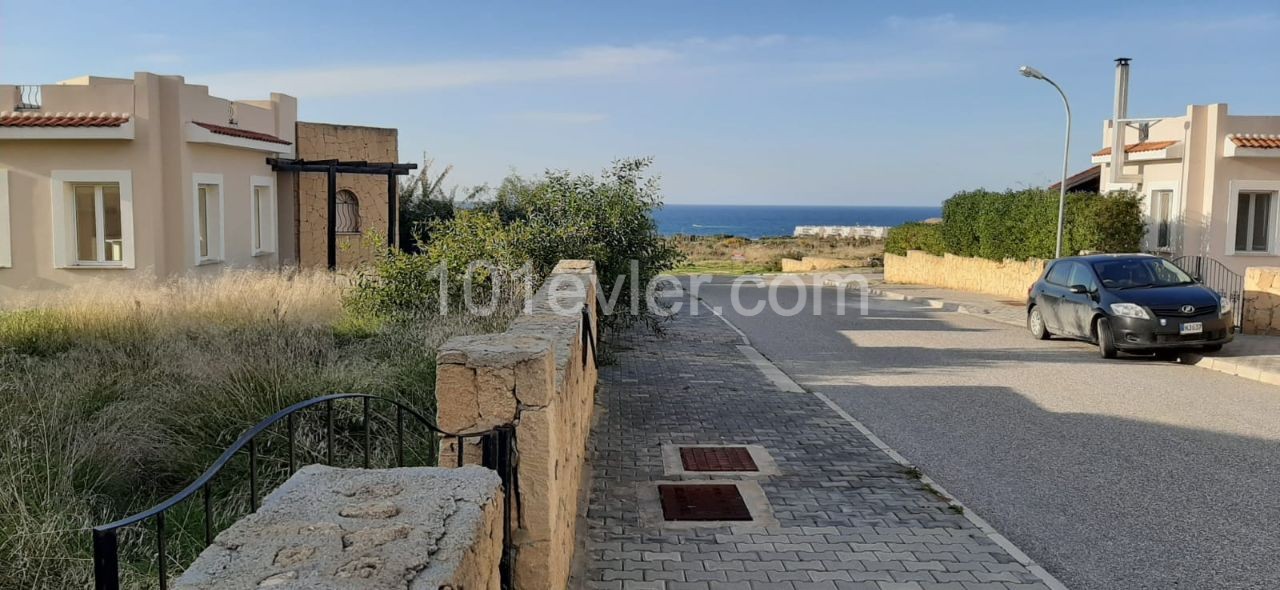 3+1 villas for sale within walking distance of the sea ** 