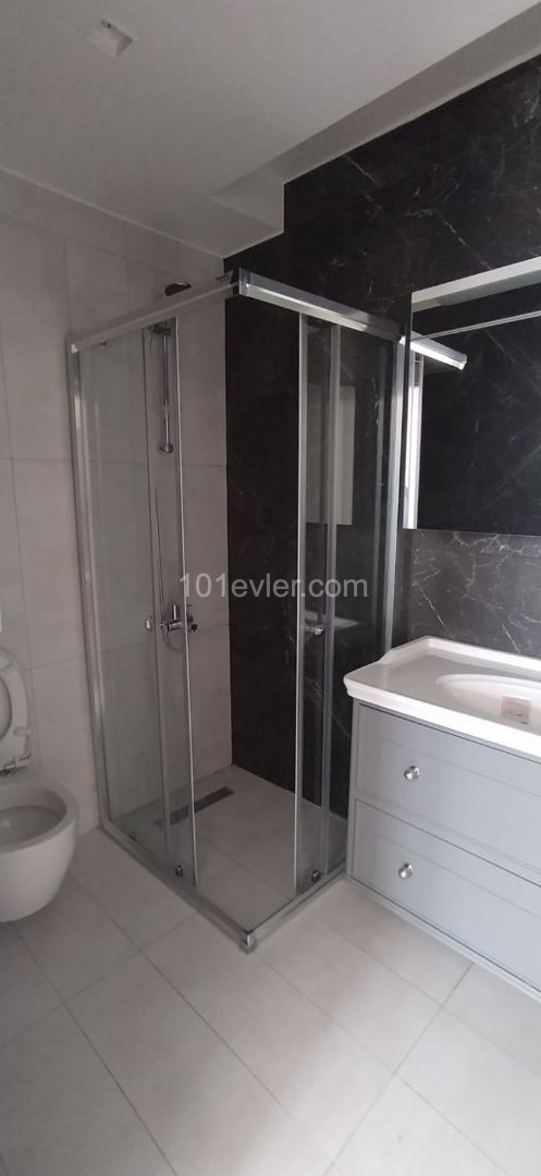 Flat To Rent in Alsancak, Kyrenia