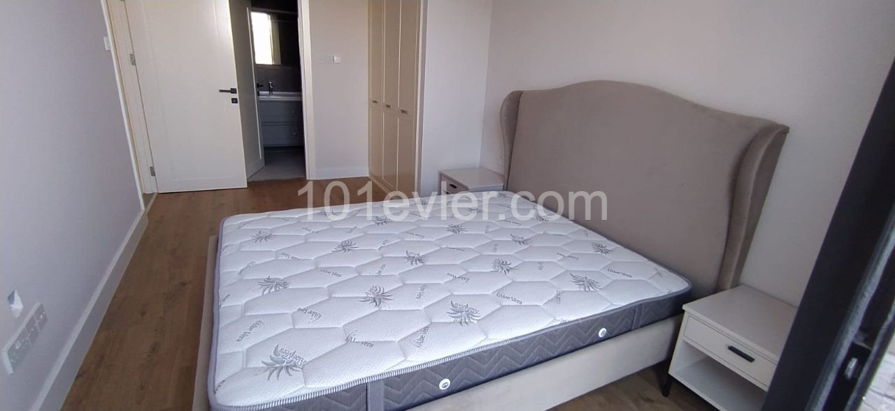 Flat To Rent in Alsancak, Kyrenia