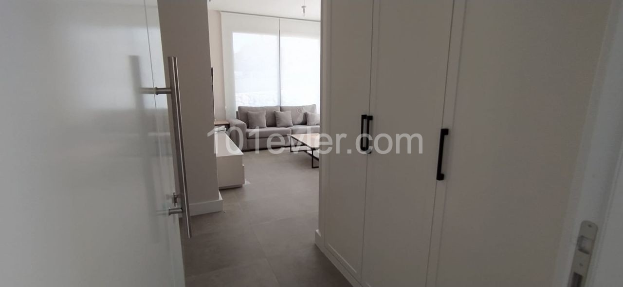 Flat To Rent in Alsancak, Kyrenia