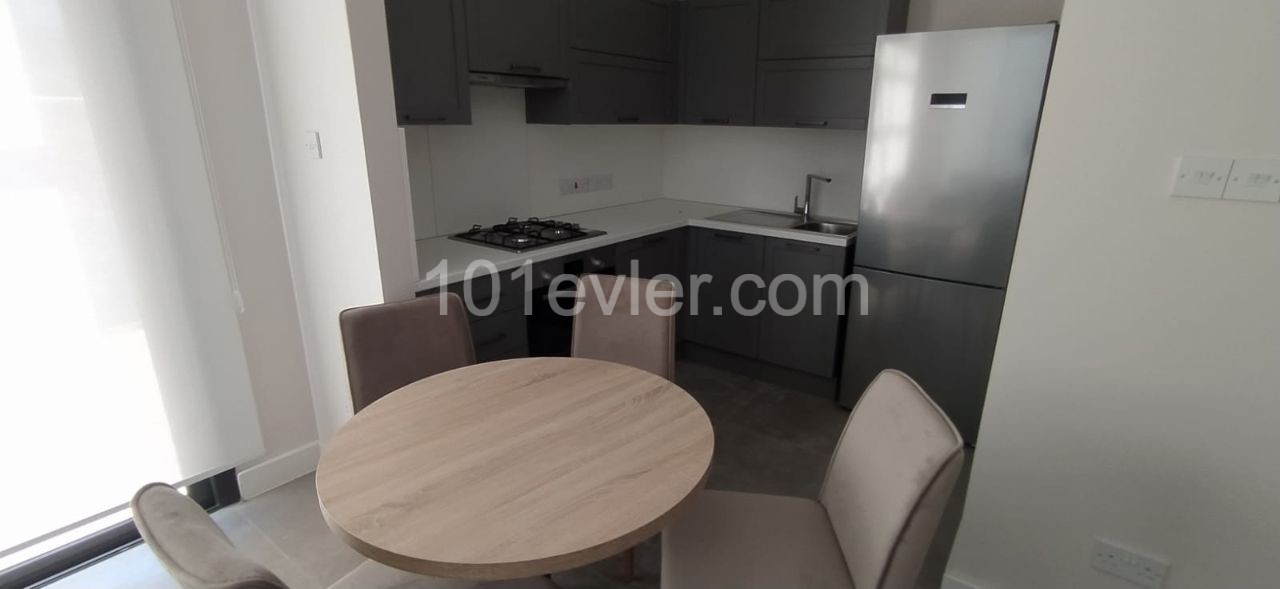 Flat To Rent in Alsancak, Kyrenia