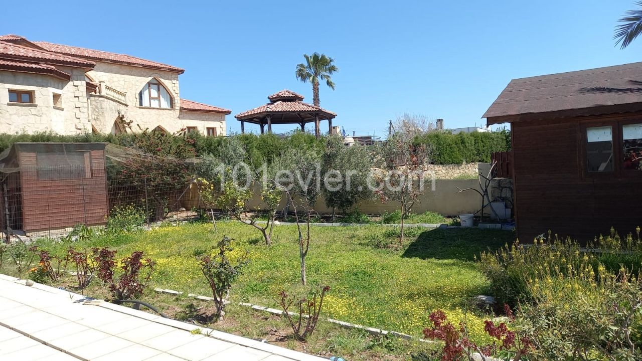 Villa For Sale in Karşıyaka, Kyrenia