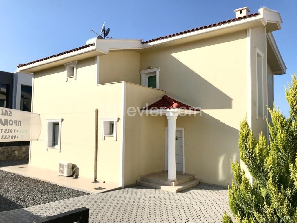 Merit otellere yakın kiralık lüks villa