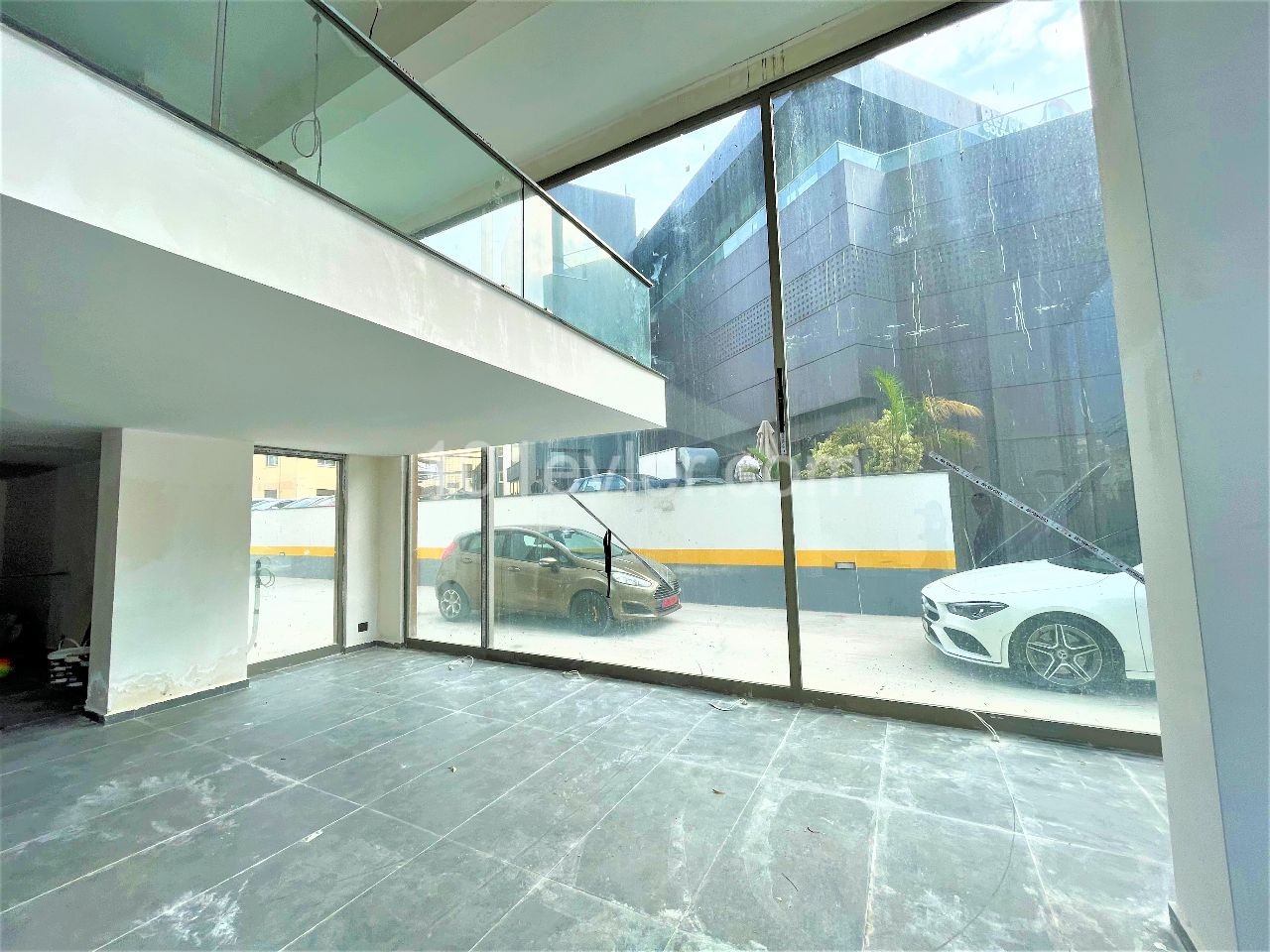 Large luxury shop for rent on the main road ** 