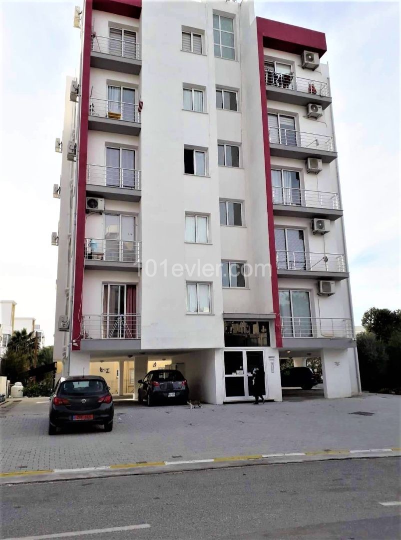 Girne merkezde kiralık temiz ve bakımlı daire