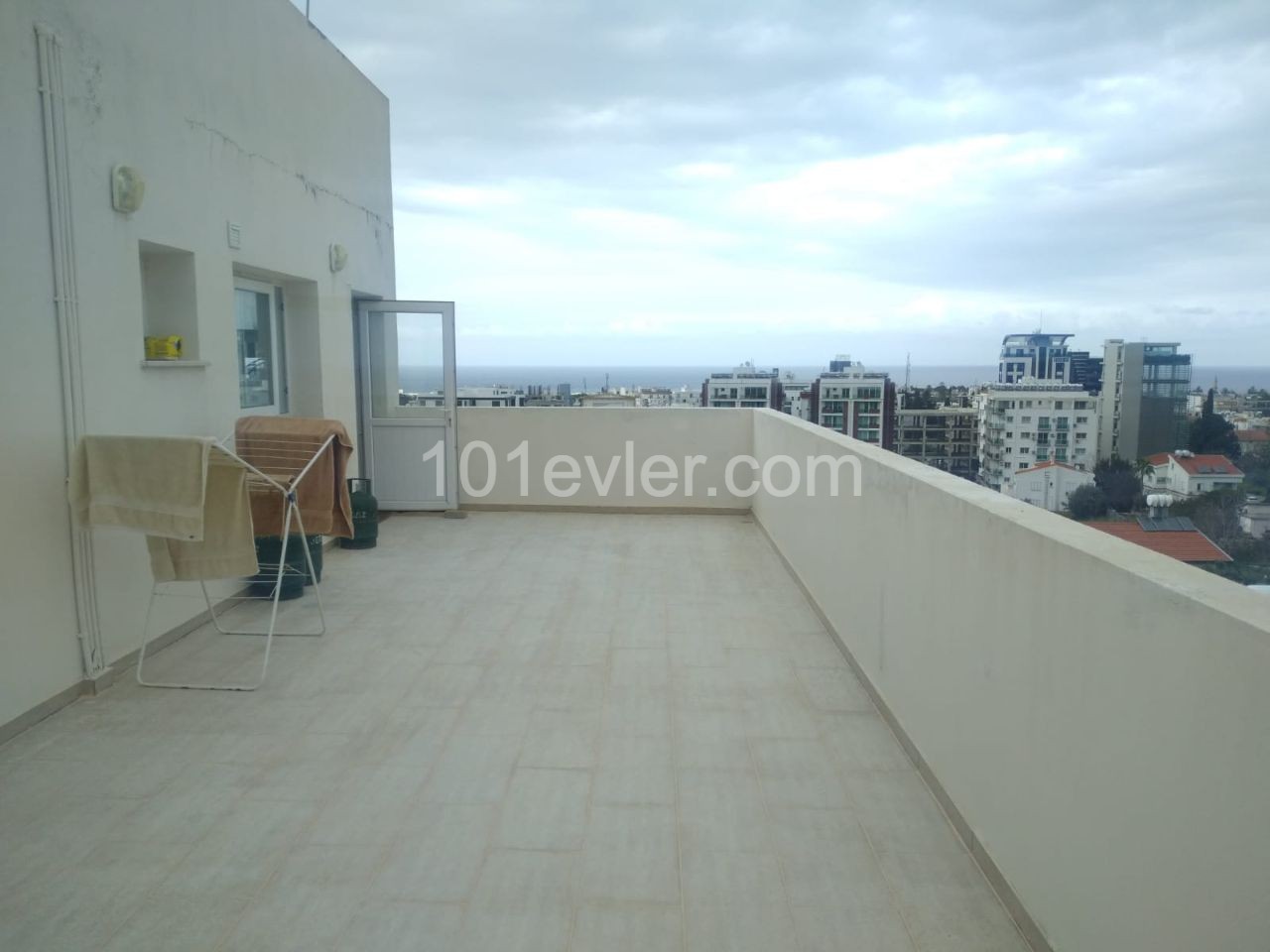 2+1 PENTHAUSE FOR SALE IN KYRENIA CENTER ** 