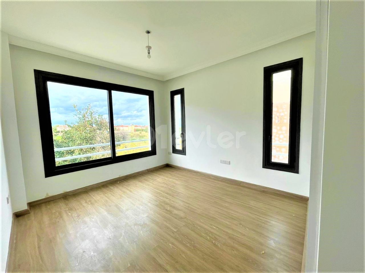 Apartments with a garden and a terrace for sale in a quiet and quiet area. ** 