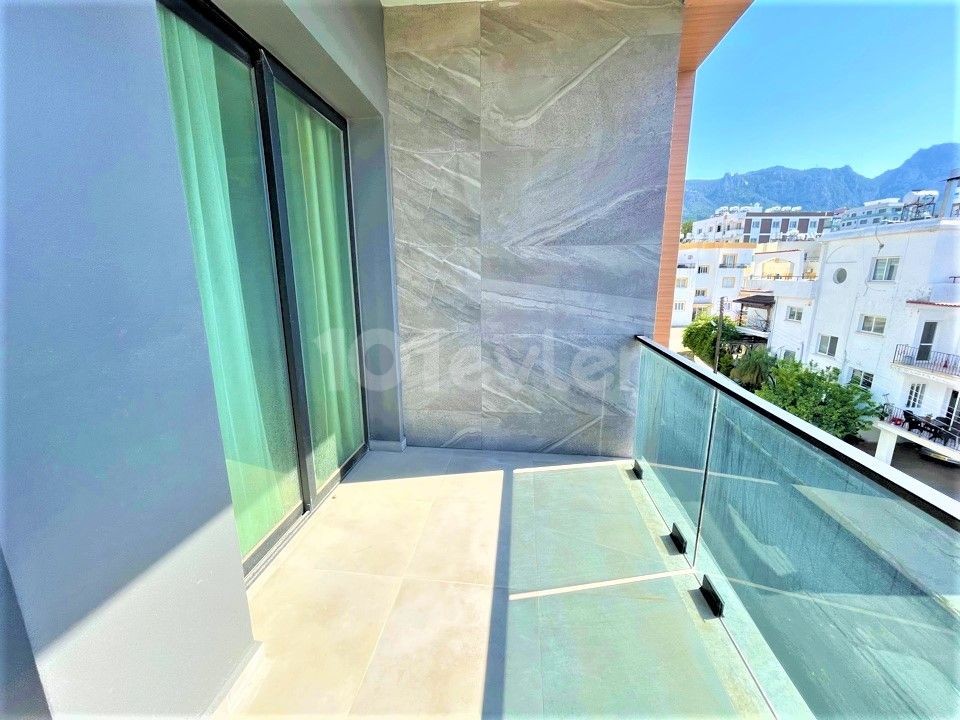 2+1 apartments ready to move to the center of Kyrenia ** 