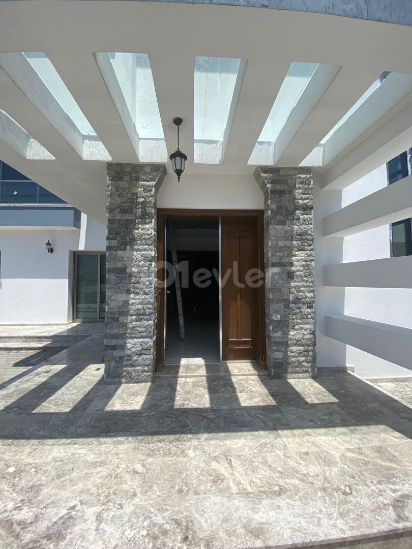 ULTRALUX VILLA ZUR MIETE IN KYRENIA KARSIKA ** 