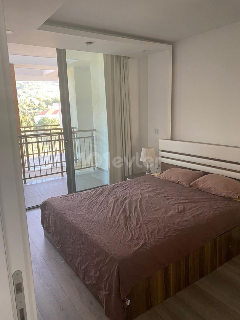 Wohnung mit Meerblick zum Verkauf in der Residenz im Zentrum von Kyrenia ** 