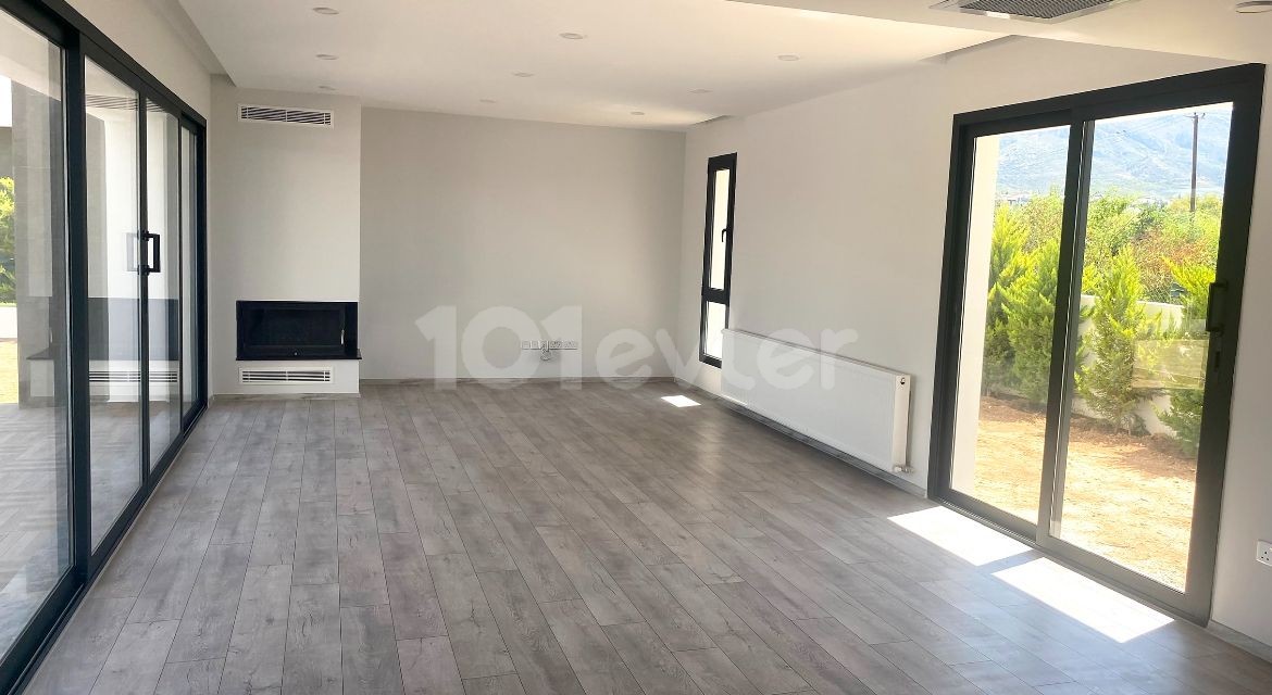 Girne/Çatalköy bölgesinde satılık lüks villa